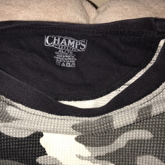 Champs XL black grey white Camo print thermal top 💕 - Picture 2 of 3